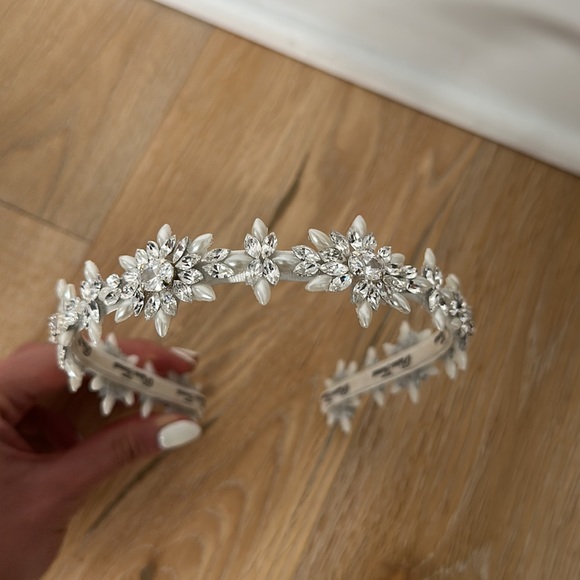 Pnina Tornai Swarovski Crystal and Pearl Cluster Wedding Headband Head Piece NWT - Picture 2 of 11